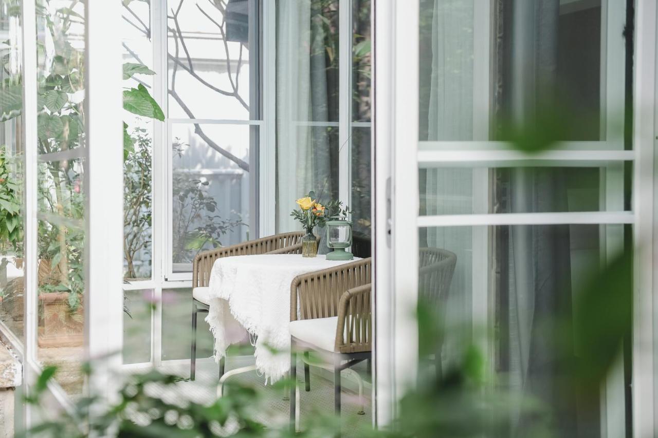 Shenzhen No'6 Garden Villa --French Window With Garden View,Close To Sea World &Shekou Ferry Port &K11 Ecoast &Subway Nearby ,Offer Western Food And Coffee &English Speaking With Tour Services Ngoại thất bức ảnh