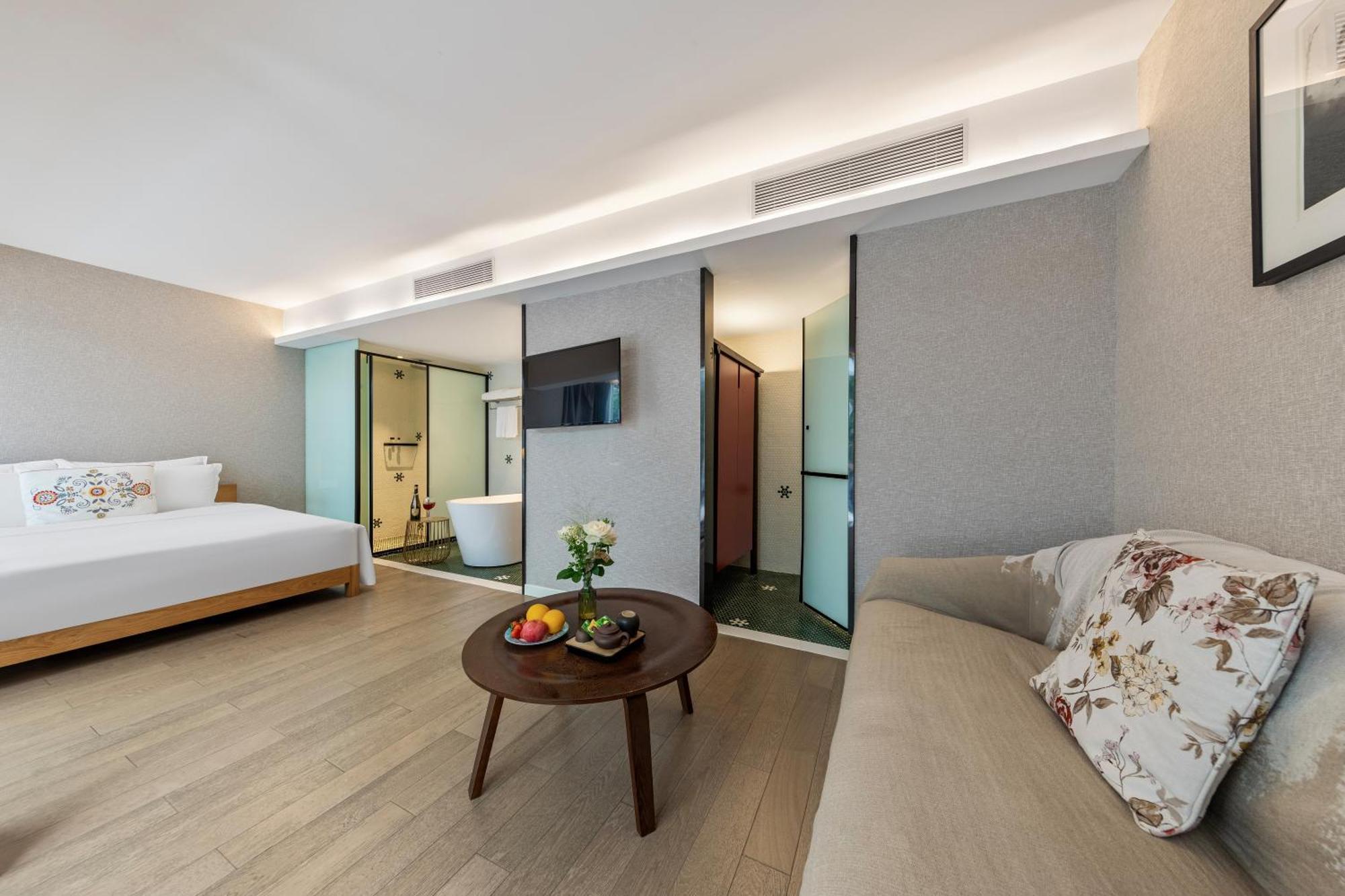 Shenzhen No'6 Garden Villa --French Window With Garden View,Close To Sea World &Shekou Ferry Port &K11 Ecoast &Subway Nearby ,Offer Western Food And Coffee &English Speaking With Tour Services Ngoại thất bức ảnh