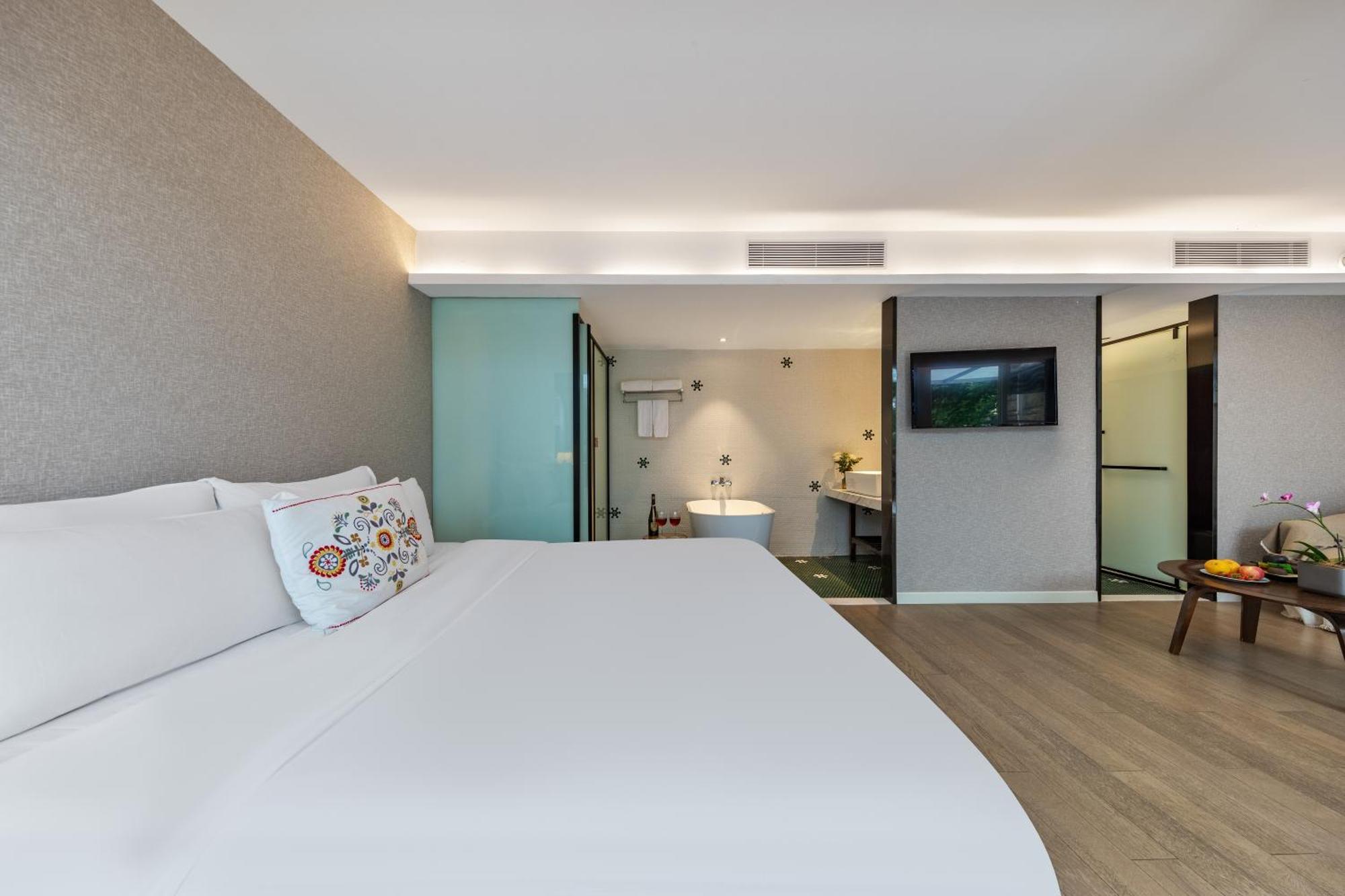Shenzhen No'6 Garden Villa --French Window With Garden View,Close To Sea World &Shekou Ferry Port &K11 Ecoast &Subway Nearby ,Offer Western Food And Coffee &English Speaking With Tour Services Ngoại thất bức ảnh