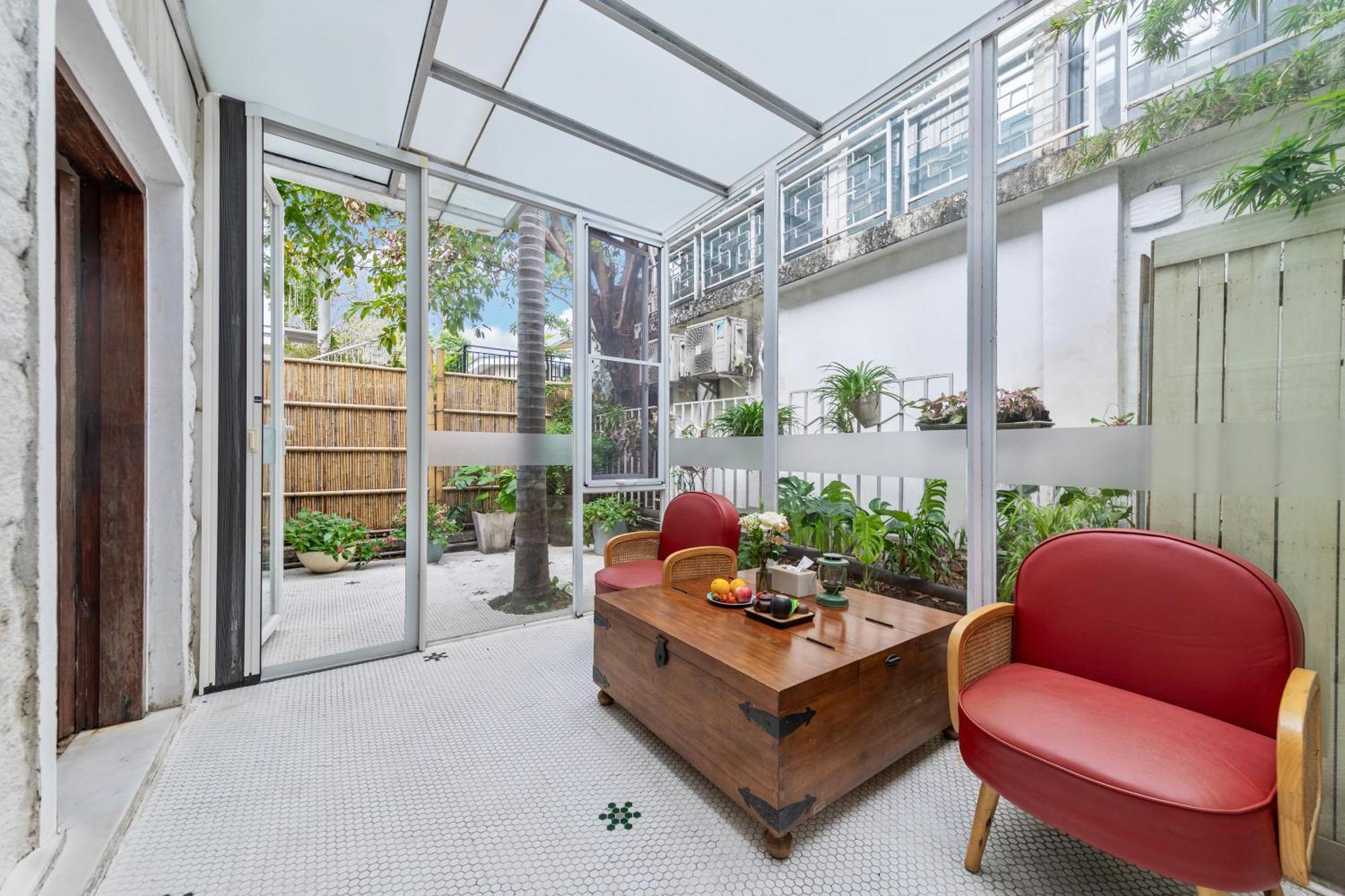 Shenzhen No'6 Garden Villa --French Window With Garden View,Close To Sea World &Shekou Ferry Port &K11 Ecoast &Subway Nearby ,Offer Western Food And Coffee &English Speaking With Tour Services Ngoại thất bức ảnh